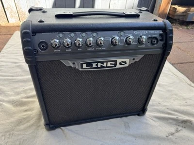Line 6 Spider III 15 Watt Guitar Amp Black Amplifier - Image 1 of 4