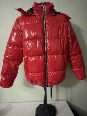 Forever 21 Men’s Glossy Red Puffer Jacket Hooded PU Coat Size M NW - Image 1 of 4
