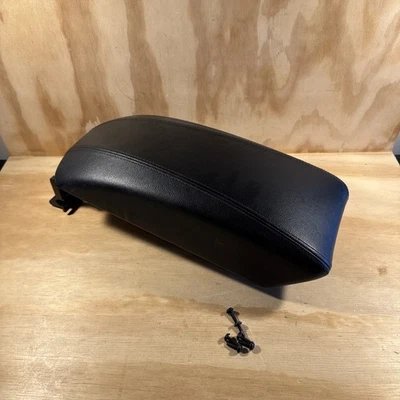 Apoio de braço 2011-2014 Hyundai Sonata preto console central tampa de couro fabricante de equipamento original - Imagem 1 de 4