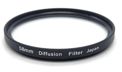 58mm Diffuser Glass Filter with Case - Image 1 of 4