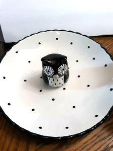 Plato para servir con búho en el centro blanco con lunares negros - Imagen 1 de 2