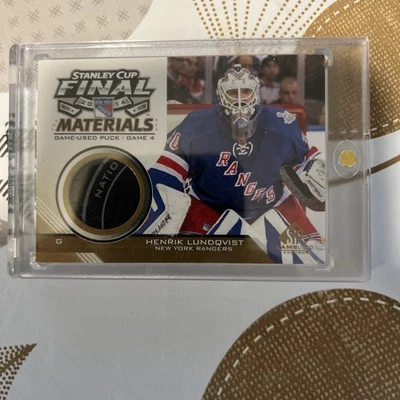 2014-15 SP Game Used Stanley Cup Finals Pucks Henrik Lundqvist SCFGUP-HL - Image 1 of 3