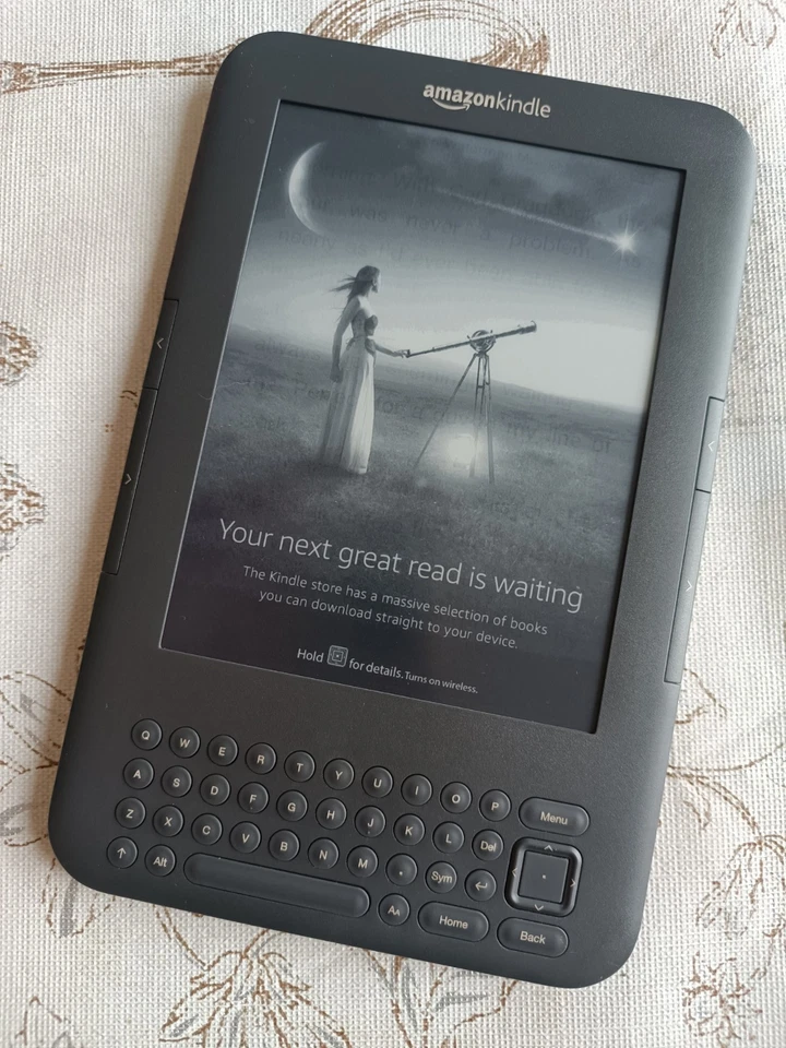 Amazon Ebook Kindle Keyboard 3rd Generation eReader D00901 - Negro - Imagen 1 de 4