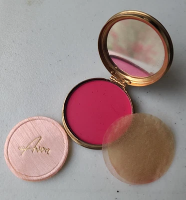 Maquillaje vintage sin usar AVON latón bambú rosa intenso rosa rosa rojo años 50 Nuevo de Lote Antiguo Foto 1 de 4