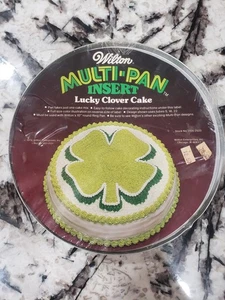 De colección Día de San Patricio Wilton Torta de Trébol de la Suerte Años 70 Nuevo Molde de Inserto Multi-Sartén  - Imagen 1 de 4