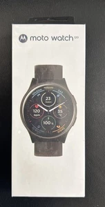 Montre connectée Motorola Moto Watch 120 36,3 mm avec moniteur de fréquence cardiaque - Noir - Photo 1 sur 8
