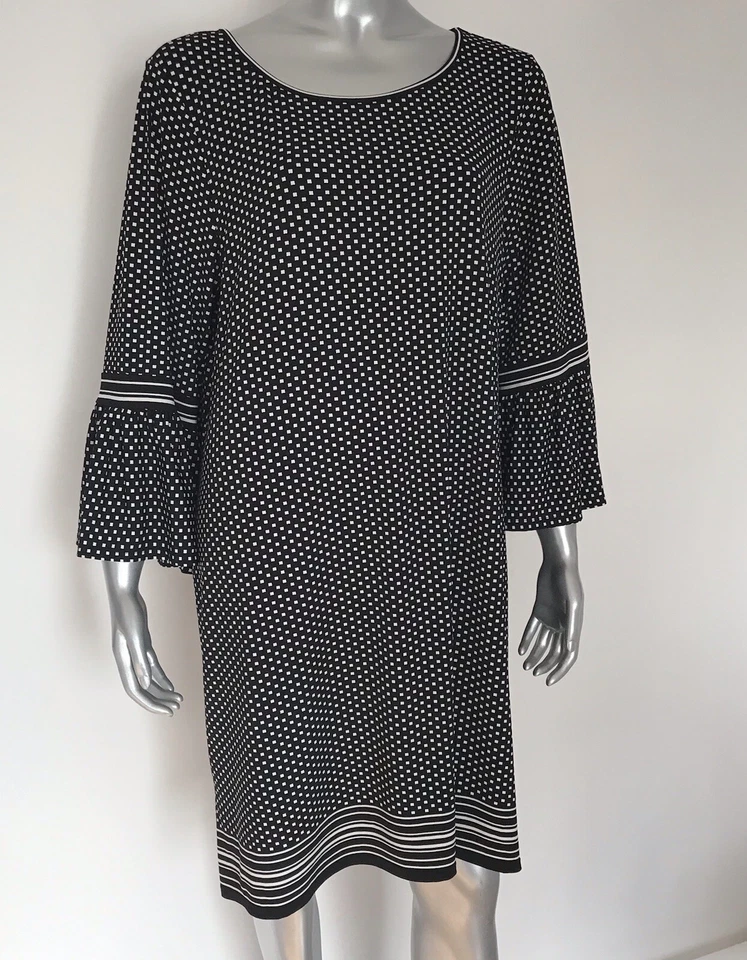 Max Studio Dress X-Large Shift Black White Geometric Flare Stretch Casual Office - Image 1 of 4