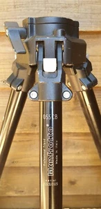 Trípode Manfrotto Modelo 055C Hecho en Italia. - Imagen 1 de 9