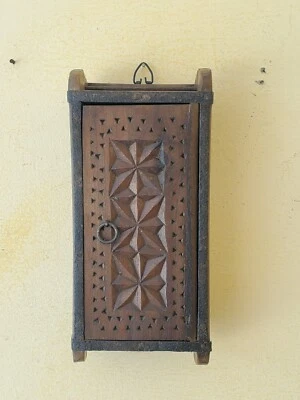 Vintage Wooden Storage Box Handmade Mold Old Organizer Multipurpose Recycled Art - Image 1 of 4