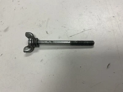 Yamaha YZ250 YZ 250 1996 96 filtro de aire jaula carcasa montaje ala tuerca tornillo perno Foto 1 de 2