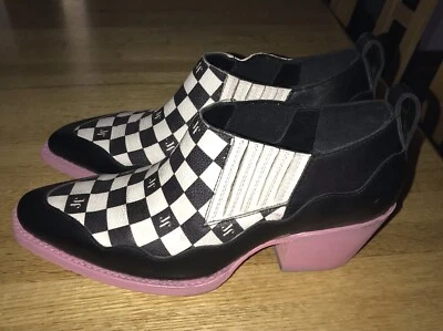 *NUEVO* ¡sin caja!  Fluevog Autry, Mujer Talla 6.5 - Negro, Blanco y Rosa Foto 1 de 4