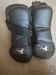 ATA Taekwondo Karate kickboxing foot gear pads Sparring Martial Arts adult 9 - Picture 1 of 6