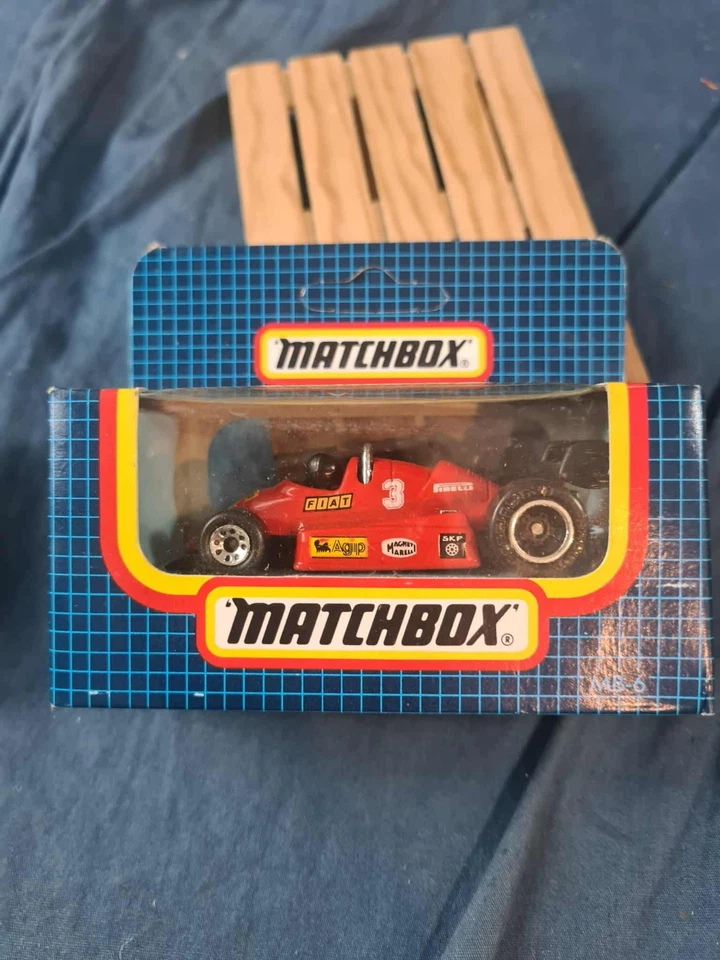 MATCHBOX  1 /64 NOS F1 RACING CAR RENNWAGEN     MB 6  1987 - Image 1 of 1