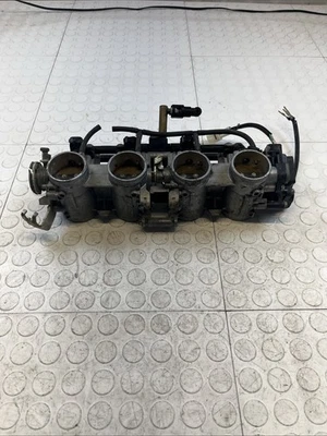 Corpo do acelerador de injeção Suzuki GSX-R1000 danificado pelo fabricante - Imagem 1 de 4