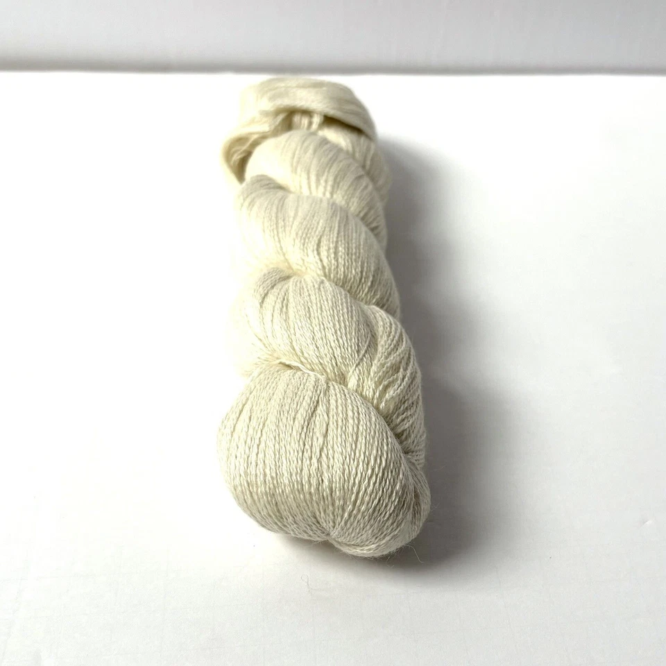 Baby Alpaca and Mulberry Silk Undyed Yarn, Lace Weight, 800 m to 100 g, 30% Silk - Image 1 of 3