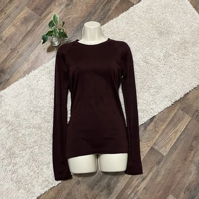 Lululemon Size 6 Yoga Pop Cassis Black Swiftly Tech 2.0 Seamless Top - Image 1 of 4