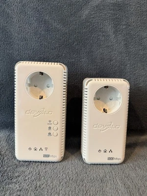 devolo dLAN 500 AV Wireless+ Starter Kit - Weiß (1831) - Bild 1 von 2