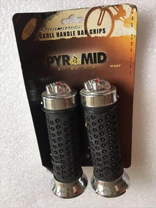 NOS Pyramid RED EYE CHROME SKULL Black Rubber 130mm Handlebar Grip CRUISER Fixie - Picture 1 of 4