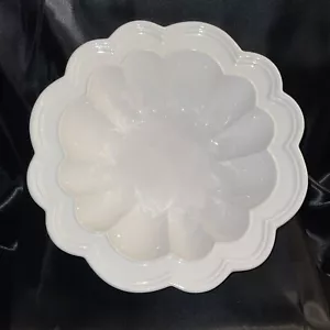 Servizio piatti tondo stile classico Ceriart Portugal 10,25" smerlato interno usato in ottime condizioni - Foto 1 di 8