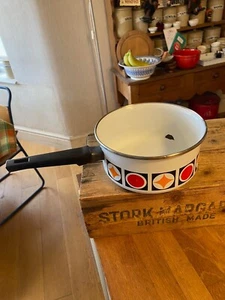 Vintage Red / Yellow Patterned Enamel Saucepan – Retro Design – Great! – - Picture 1 of 6