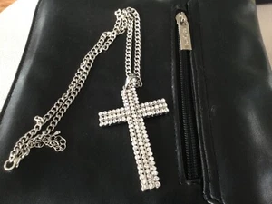 SCHÖNE ELEGANTE SILBER KREUZ KETTE MIT 59 ZIRKONIASTEINE BESETZT AUS NACHLASS. - Bild 1 von 7