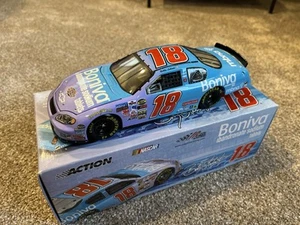 Action Bobby Labonte #18 NASCAR 1:24 Boniva 2005 Chevrolet Monte Carlo Limited - Picture 1 of 7