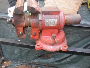 Rare 4 3/4" Vintage Fuller FIRST JEFFERSON TOOL Vise Swivel Base Pipe Jaws Red - Picture 1 of 11