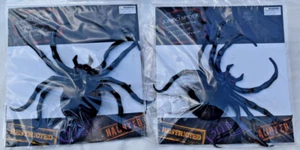 Menge 2 Jumbo Haarige Detail Spinnen Tarantel mit Saugnapf Halloween Deko - Bild 1 von 7