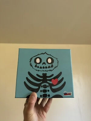 NYCC 2019 - Abominable Toys Chomp Serie 2 Blue Skeleton - Brilla en la oscuridad Foto 1 de 4