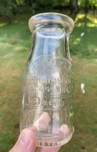 Botella de leche Wakefield Dairy Washington DC media pinta 1950 - Imagen 1 de 15