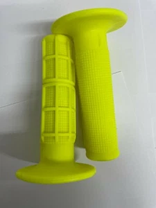 MX VINTAGE STYLE YELLOW 1/2 WAFFLE GRIPS KAWASAKI KX KDX KLX KD KE KM 7/8" NEW - Picture 1 of 4