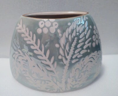 Nuevo Precioso Jarrón Anthropologie Acebo Verde Azul Bosque Rústico A11 Foto 1 de 4