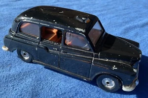 1970s Corgi, Gt Britain AUSTIN LONDON TAXI , 1:43rd die-cast model - Picture 1 of 3