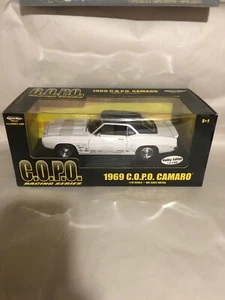 1969 COPO Camaro White 1:18 Ertl American Muscle 32976_36677a - Picture 1 of 5