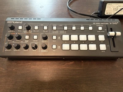 Roland V-1HD+ HD VIDEO SWITCHER - Image 1 of 4