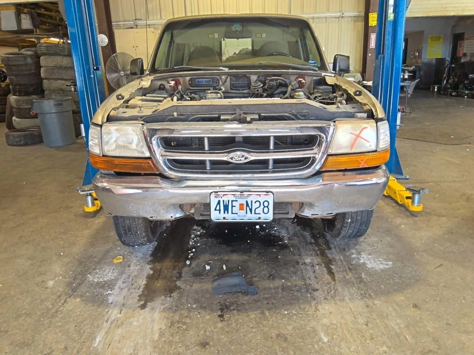 Passenger Right Front Door Manual Fits 94-02 RANGER 1099899 Foto 1 de 4