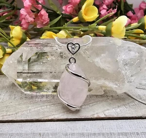 1 in x .75 in, Natural Rose Quartz Marquise Pendant Necklace 16", 18" 20" Chain - Picture 1 of 11