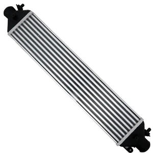 Radiatore intercooler scambiatore aria Alfa Romeo Giulietta 1.6 JTDM 10-20 4S05 - Foto 1 di 8