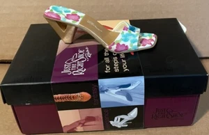 Just The Right Shoe | Cabana | 25530 | Raine 2004 - Picture 1 of 9