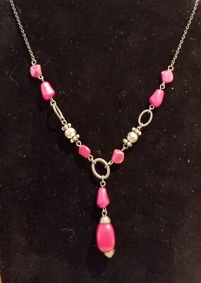 **Collar Lariat de cuentas rojo oscuro tono bronce Avon sin precio base** Foto 1 de 4