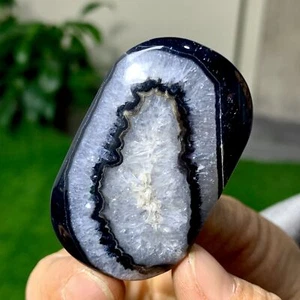 51G Natural black striped agate crystal Plamstone shaped quartz healing - Picture 1 of 21