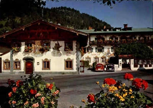 AUTO Motiv-AK Volkswagen VW Käfer Autos am Hotel Gasthof Post in WALLGAU ~1965 - Picture 1 of 2