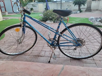 Vintage Peugeot 10 Speed Bicycle-works great 👍 - Image 1 of 3