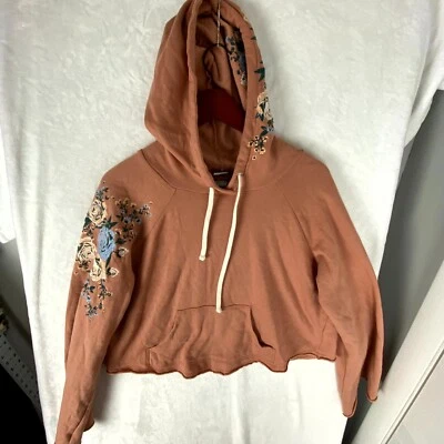 Sudadera con capucha corta American Rag Cie para mujer grande marrón floral bordada manga larga Foto 1 de 4