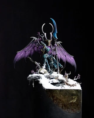 Warhammer AoS - Arch-Revenant - Pieza de exhibición de invierno pintada profesional Foto 1 de 4