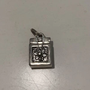 Vtg Silvertone Antiqued Snowflake Prayer Box Charm for Bracelet or Necklace Mm63 - Picture 1 of 6