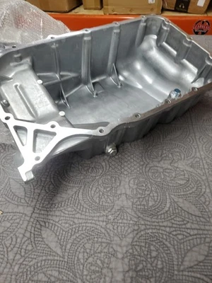 11200R40A00 cárter de aceite de motor con tapón de drenaje compatible con Acura TSX 2008-2014 Foto 1 de 3