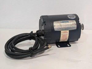Leeson 092015.00 General Purpose Motor,1/6hp, 3 Phase, 1725rpm, H42, C42T17NB1C - Picture 1 of 14