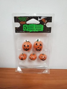 SPOOKY TOWN PUMPKINS (NLG053522) - Bild 1 von 2