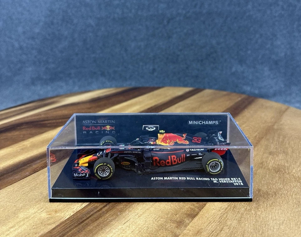 Minichamps Aston Martin Red Bull Racing Tag Heuer RB14 M. Verstappen 1/43 2018 - Image 1 of 4